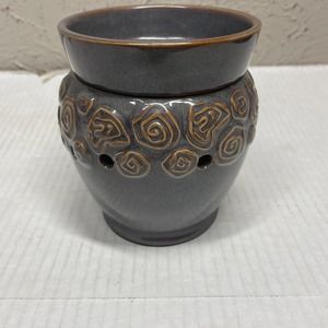 Scentsy Enchanted Scentsy Warmer Model #MSW-ENCH Charcoal Amethyst‎ Base